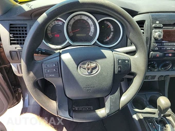 2012 Toyota Tacoma PreRunner Crew Cab Medium Bed - miniatura 9