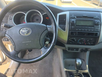 2012 Toyota Tacoma PreRunner Extended Cab Medium Bed w/Rear Doors - miniatura 11