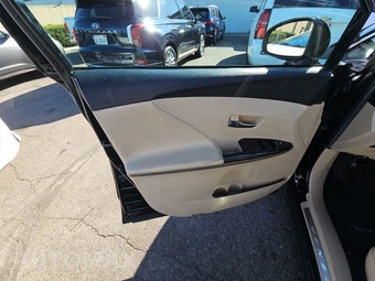 2012 Toyota Venza LE – miniatura 9