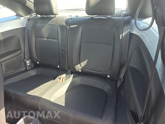 2012 Volkswagen Beetle 2.5L Hatchback – miniatura 13