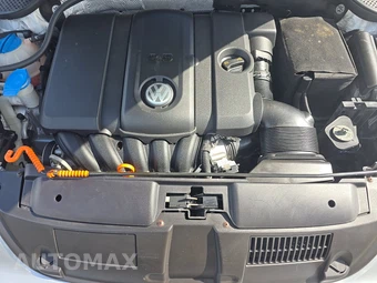 2012 Volkswagen Beetle 2.5L Hatchback – miniatura 16