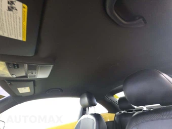 2012 Volkswagen Beetle 2.5L Hatchback – miniatura 11