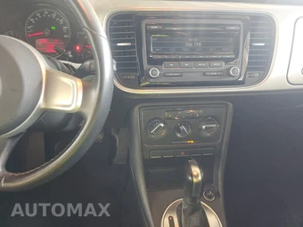 2012 Volkswagen Beetle 2.5L Hatchback – miniatura 11