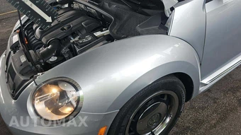 2012 Volkswagen Beetle 2.5L Hatchback – miniatura 23