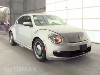2012 Volkswagen Beetle 2.5L Hatchback – miniatura 3