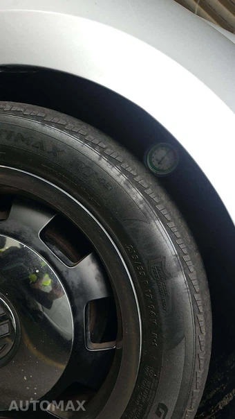 2012 Volkswagen Beetle 2.5L Hatchback – miniatura 37
