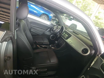 2012 Volkswagen Beetle 2.5L Hatchback – miniatura 8