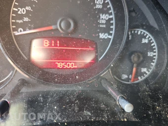 2012 Volkswagen Beetle 2.5L Hatchback – miniatura 12