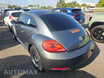 2012 Volkswagen Beetle 2.5L Hatchback – miniatura 6