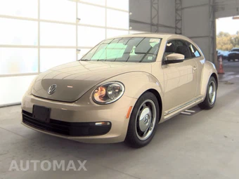 2012 Volkswagen Beetle 2.5L Hatchback w/Sound & Navigation