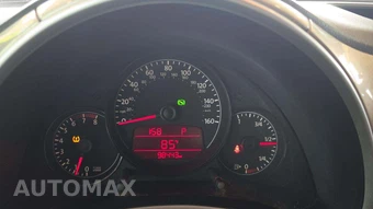 2012 Volkswagen Beetle 2.5L Hatchback w/Sound & Navigation - miniatura 18