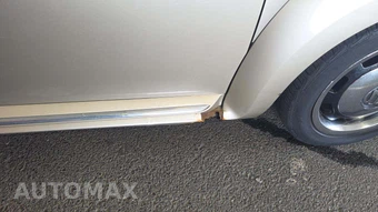 2012 Volkswagen Beetle 2.5L Hatchback w/Sound & Navigation - miniatura 25
