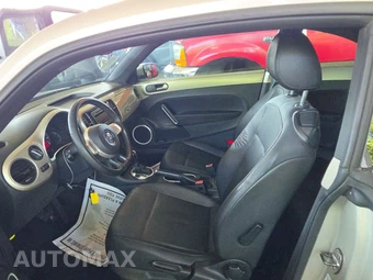 2012 Volkswagen Beetle 2.5L Hatchback w/Sound & Navigation - miniatura 7