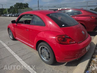 2012 Volkswagen Beetle 2.5L Hatchback w/Sunroof - miniatura 2