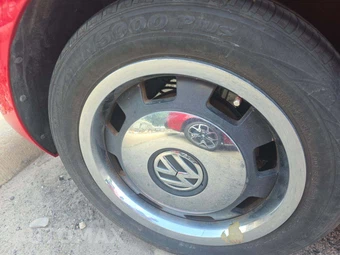 2012 Volkswagen Beetle 2.5L Hatchback w/Sunroof - miniatura 28