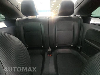 2012 Volkswagen Beetle 2.5L Hatchback w/Sunroof - miniatura 13