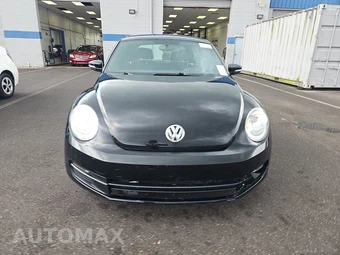 2012 Volkswagen Beetle 2.5L Hatchback w/Sunroof - miniatura 2