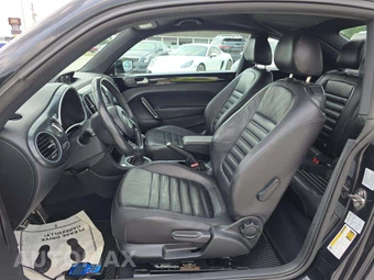 2012 Volkswagen Beetle Turbo Hatchback w/Sunroof & Sound - miniatura 6