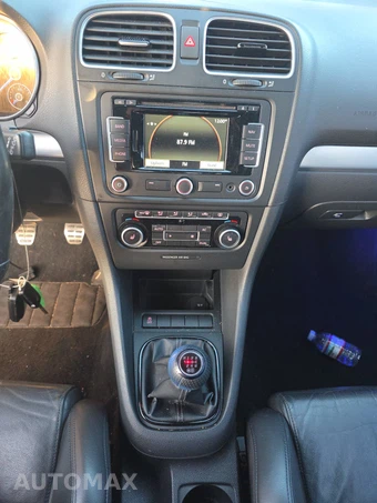 2012 Volkswagen Golf R w/Sunroof & Navigation - miniatura 11