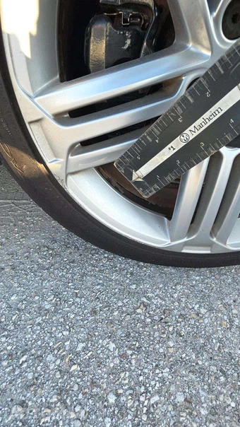 2012 Volkswagen Golf R w/Sunroof & Navigation - miniatura 97