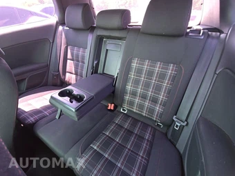 2012 Volkswagen GTI w/Sunroof & Navigation - miniatura 13