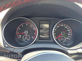 2012 Volkswagen GTI w/Sunroof & Navigation - miniatura 6