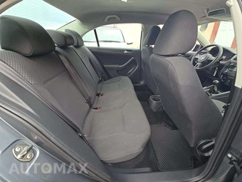 2012 Volkswagen Jetta S Sedan - miniatura 16