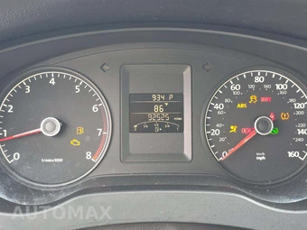 2012 Volkswagen Jetta S Sedan w/Sunroof - miniatura 9
