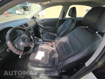 2012 Volkswagen Jetta SE Sedan – miniatura 7
