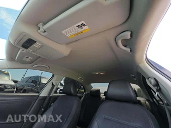 2012 Volkswagen Jetta SE Sedan – miniatura 11