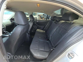 2012 Volkswagen Jetta SE Sedan – miniatura 13