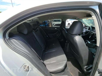 2012 Volkswagen Jetta SE Sedan – miniatura 16
