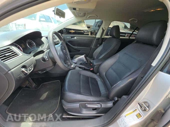 2012 Volkswagen Jetta SE Sedan – miniatura 6