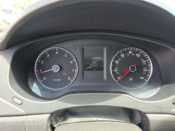 2012 Volkswagen Jetta SE Sedan – miniatura 9