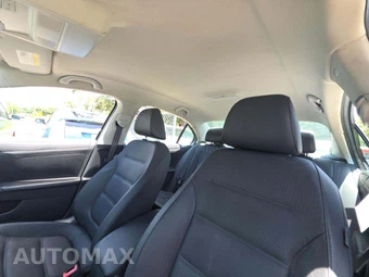 2012 Volkswagen Jetta SE Sedan – miniatura 11