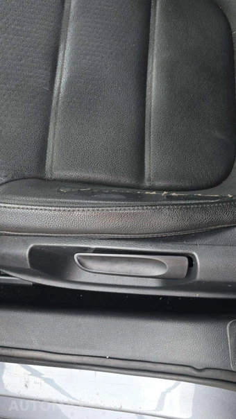 2012 Volkswagen Jetta SE Sedan w/Convenience – miniatura 18