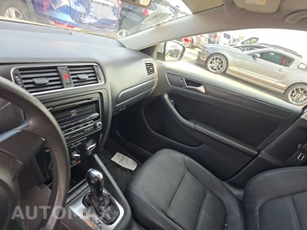 2012 Volkswagen Jetta SE Sedan w/Convenience & Sunroof - miniatura 11