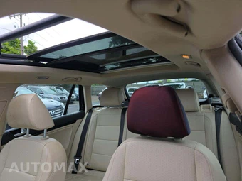 2012 Volkswagen Jetta SportWagen 2.0L TDI Wagon w/Sunroof – miniatura 11