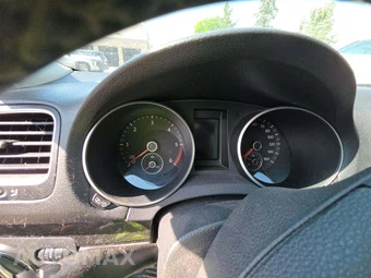 2012 Volkswagen Jetta SportWagen 2.0L TDI Wagon w/Sunroof & Navigation - miniatura 9