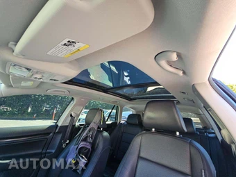 2012 Volkswagen Jetta SportWagen 2.5L S Wagon - miniatura 11