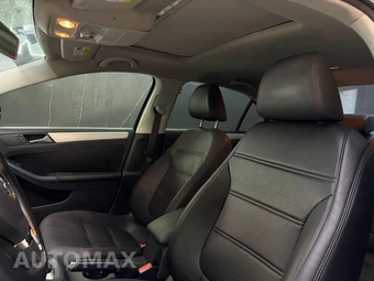 2012 Volkswagen Jetta TDI Sedan w/Premium - miniatura 10