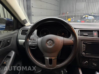 2012 Volkswagen Jetta TDI Sedan w/Premium - miniatura 11