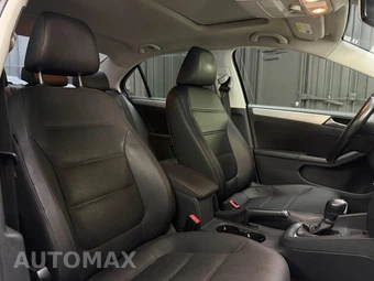 2012 Volkswagen Jetta TDI Sedan w/Premium - miniatura 16