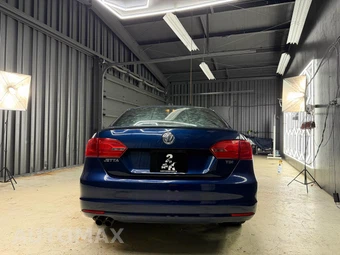 2012 Volkswagen Jetta TDI Sedan w/Premium - miniatura 6