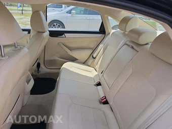 2012 Volkswagen Passat 2.5L SE - miniatura 10