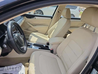 2012 Volkswagen Passat 2.5L SE - miniatura 3