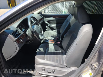 2012 Volkswagen Passat 2.5L SEL - miniatura 7