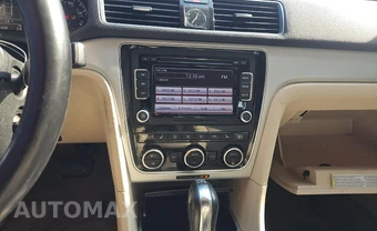 2012 Volkswagen Passat TDI SE w/Sunroof - miniatura 11