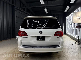 2012 Volkswagen Routan SE 121.2" WB - miniatura 21