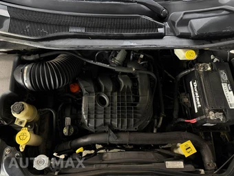 2012 Volkswagen Routan SE 121.2" WB - miniatura 22